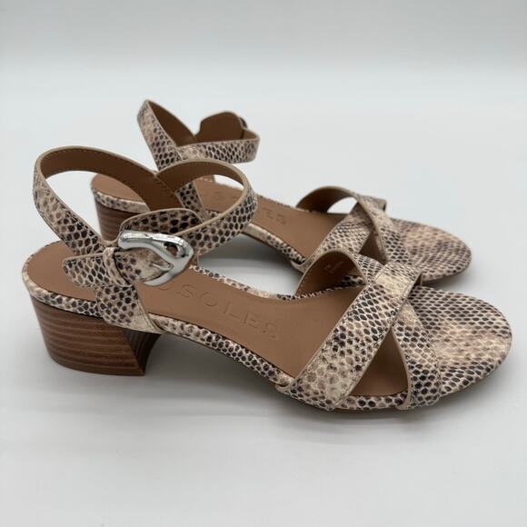 Aerosoles Comfort Casual Sandals Roccia Printed Snake Faux Leather NWOB 7 - Picture 1 of 6